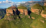 Drakensberge, three rondavels