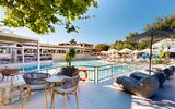 Poolbar