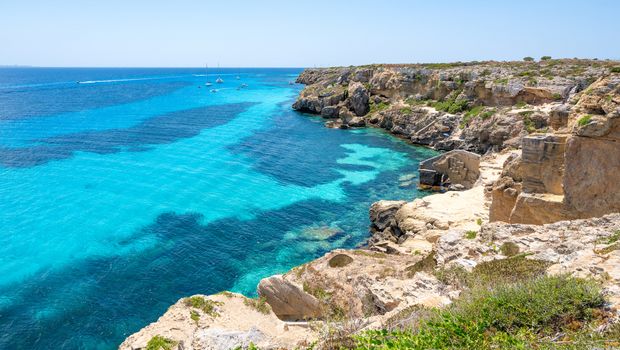 Küste Favignana Sizilien