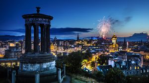 Feuerwerk über Edinburgh, Ausblick vom Calton Hill , Military Tattoo