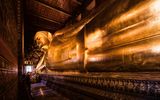berühmte goldene liegende Buddha Statue im Tempel Wat Pho in Bangkok