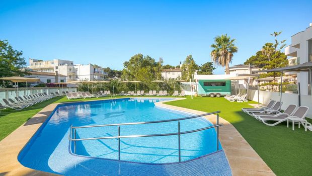 THB María Isabel Playa de Palma, Pool